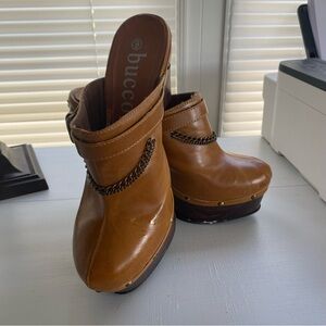 Bucco mule clogs, studded and cute chains detail size 9